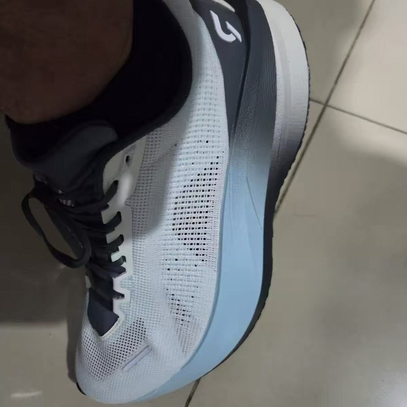 รองเท้าวิ่ง DYNAFISH Xiao Nian - Men Shoes Vs Women บทวิจารณ์และราคา