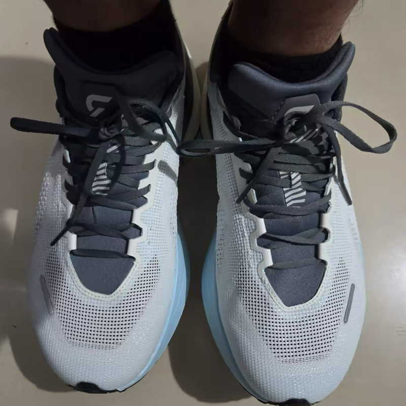 รองเท้าวิ่ง DYNAFISH Xiao Nian - Men Shoes Vs Women บทวิจารณ์และราคา