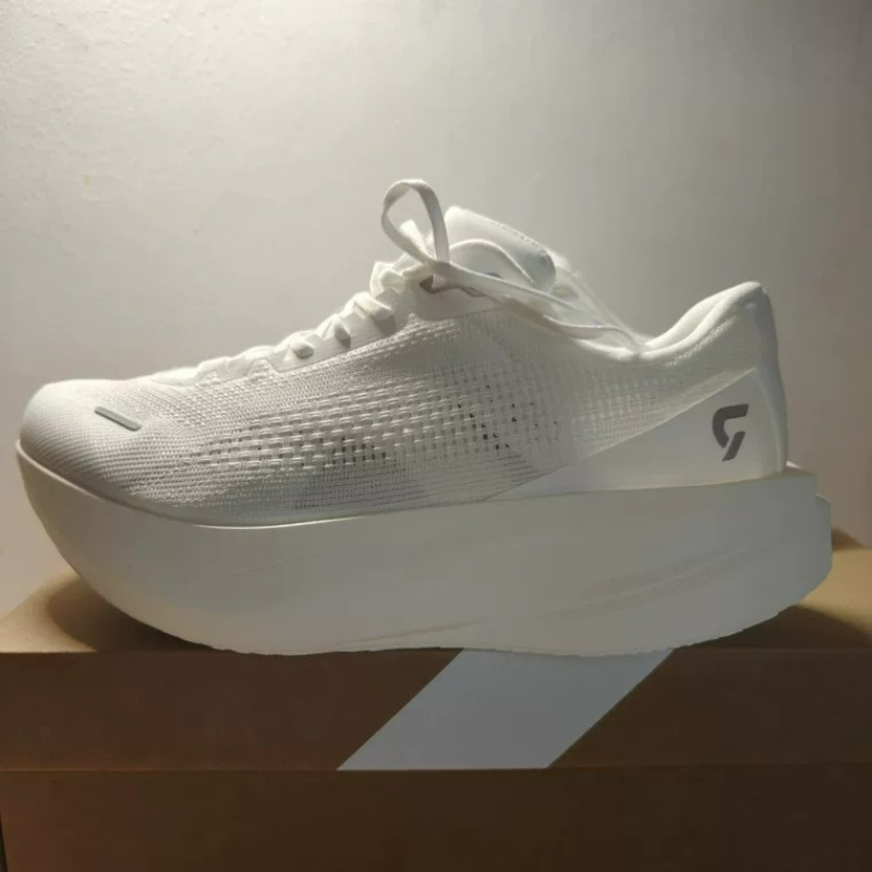 รองเท้าฝึกซ้อม DYNAFISH สำหรับ - Men Shoes Vs Women บทวิจารณ์และราคา