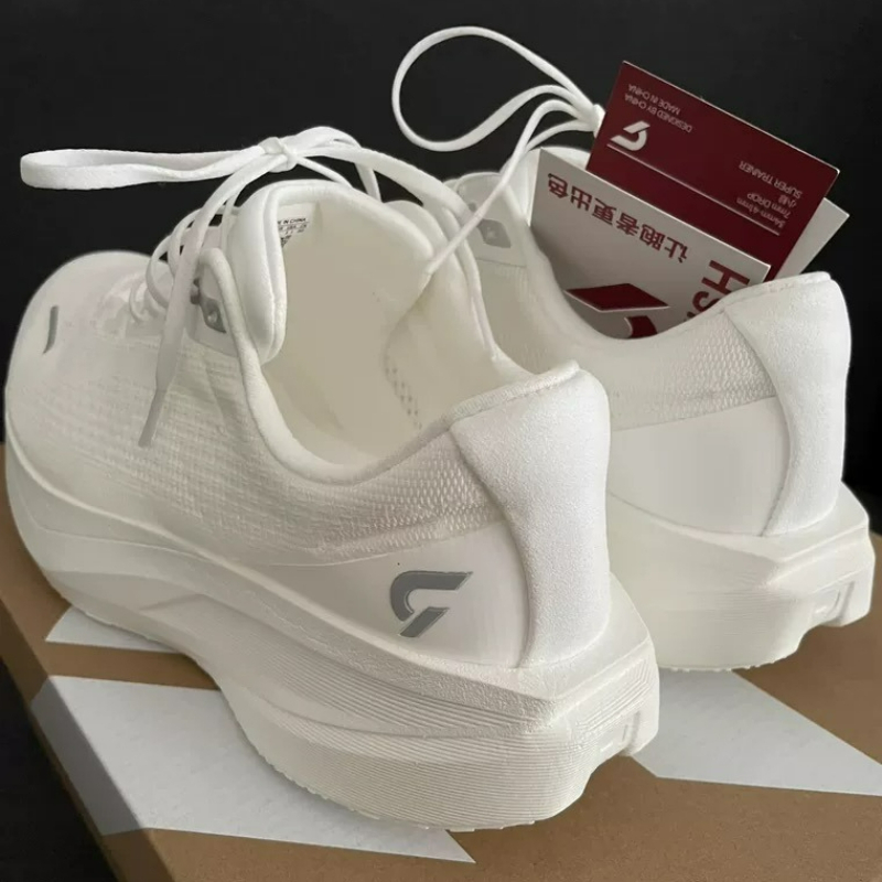 รองเท้าฝึกซ้อม DYNAFISH สำหรับ - Men Shoes Vs Women บทวิจารณ์และราคา