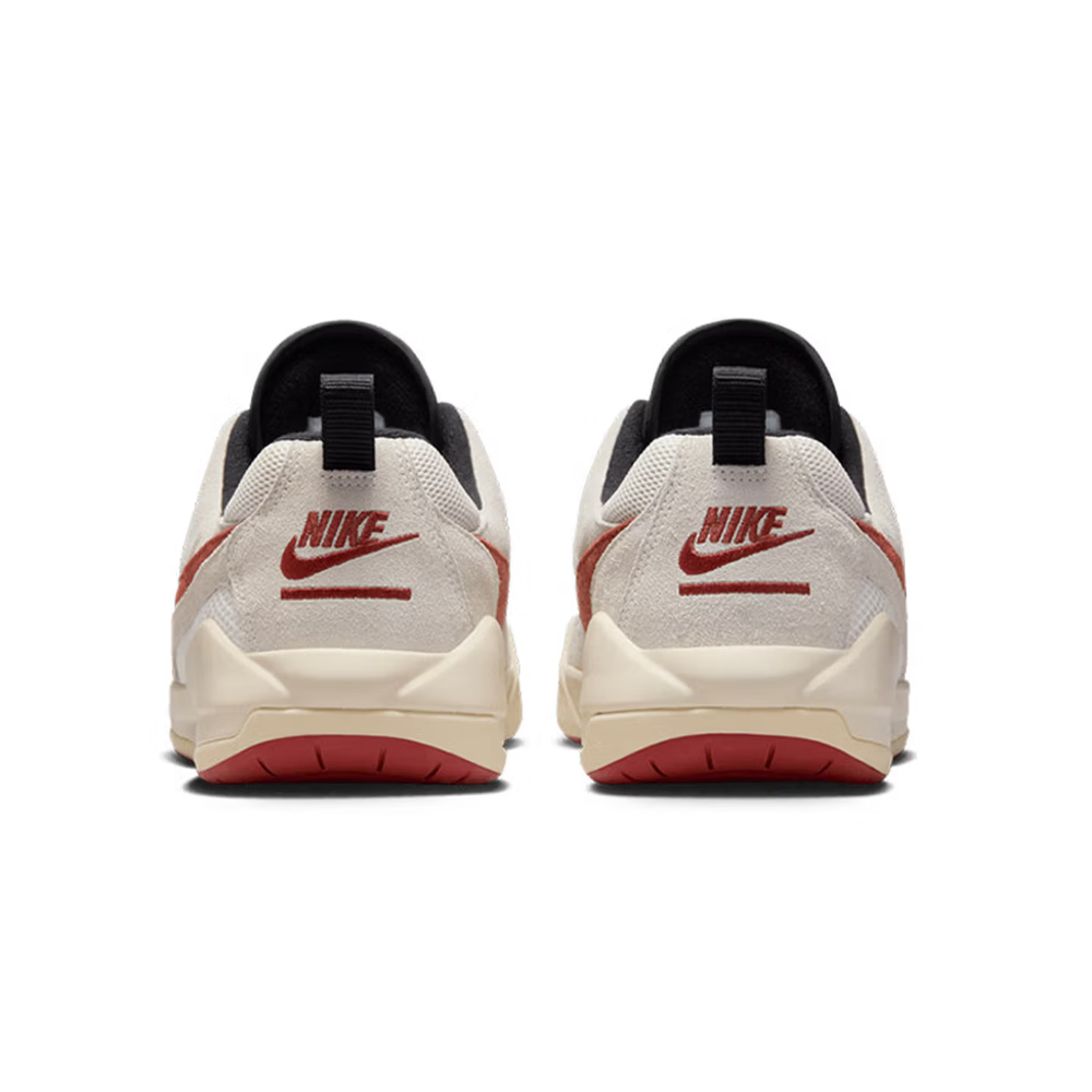 รองเท้าผู้ชาย Nike Jordan CMFT - Men'S Shoes Jordan 1 บทวิจารณ์และราคา